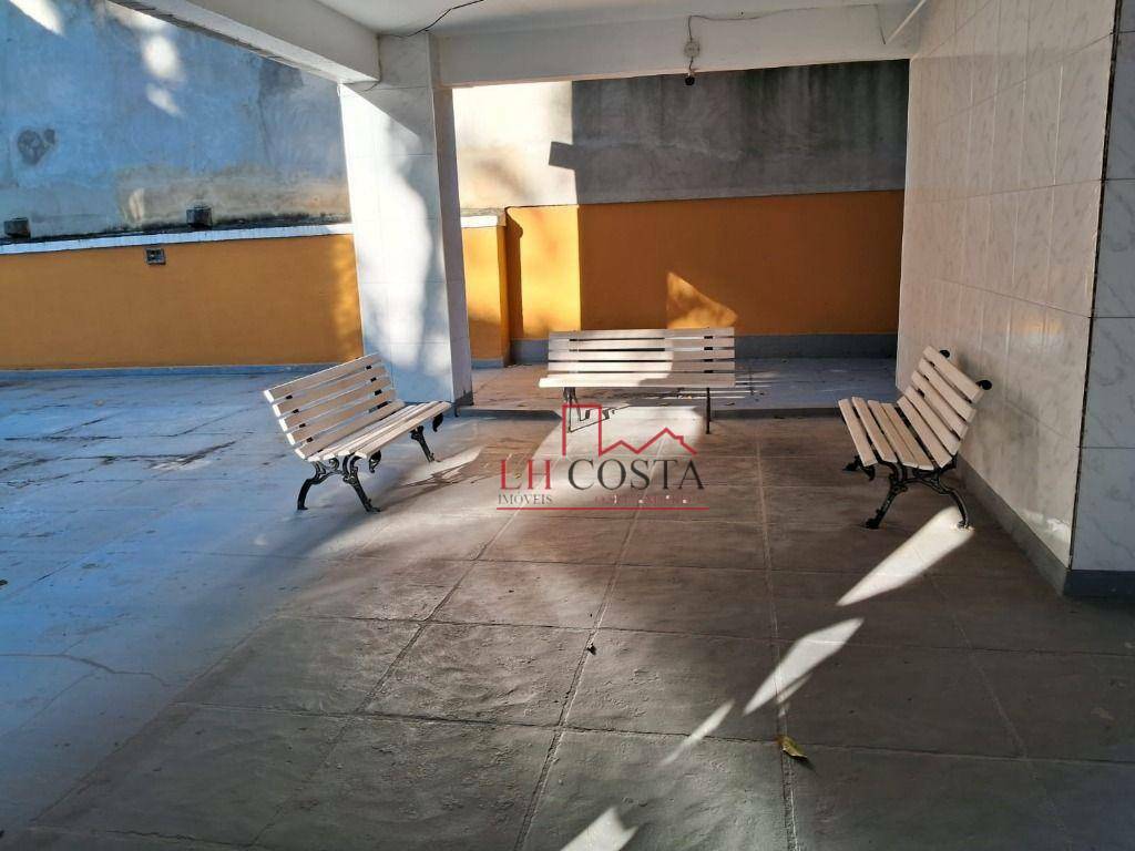 Apartamento à venda com 2 quartos, 70m² - Foto 19