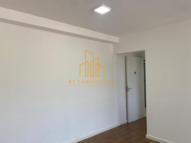 Apartamento para alugar com 3 quartos, 75m² - Foto 9