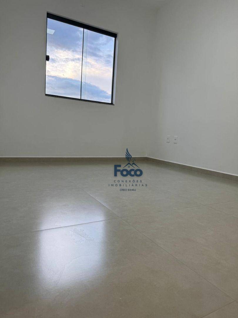 Casa à venda com 3 quartos, 180m² - Foto 9