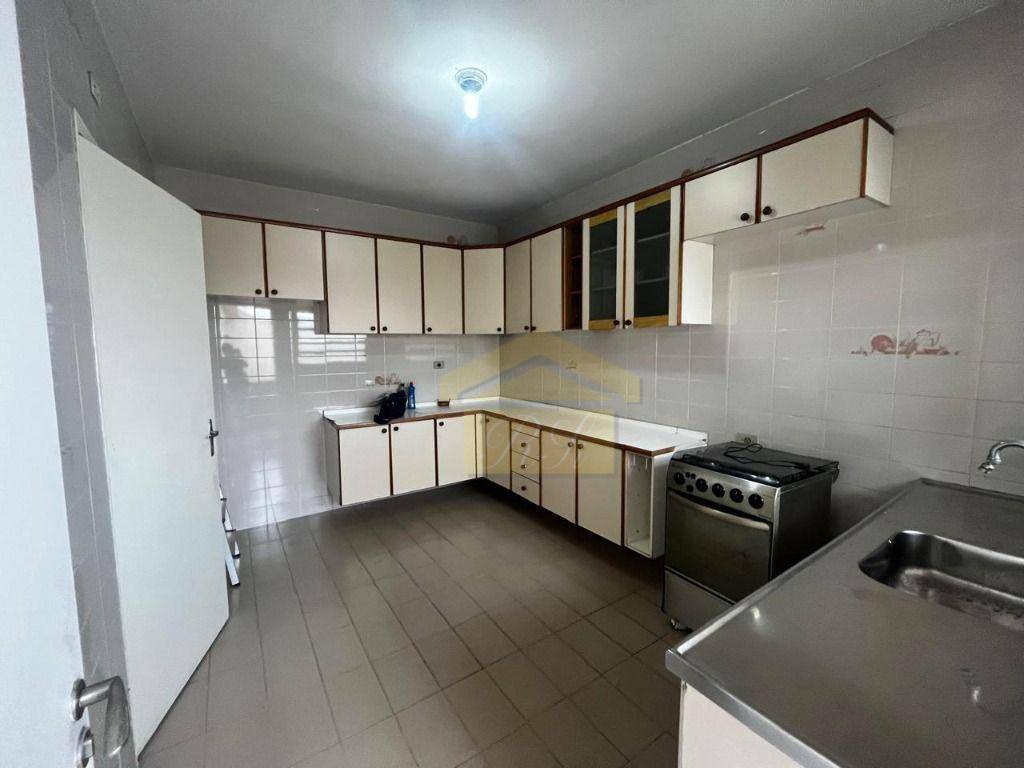 Casa para alugar com 4 quartos, 120m² - Foto 19