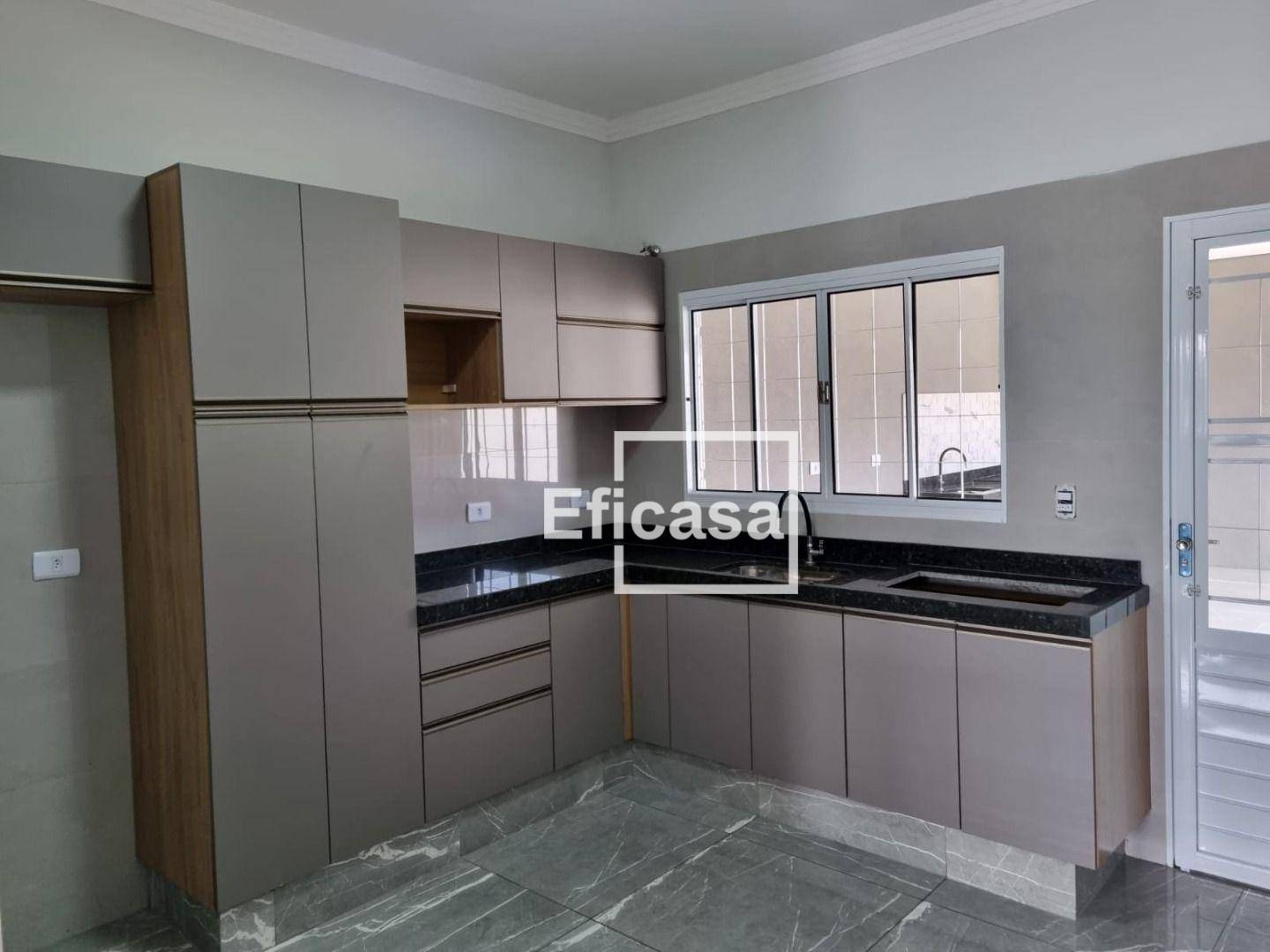 Casa à venda com 3 quartos, 110m² - Foto 14