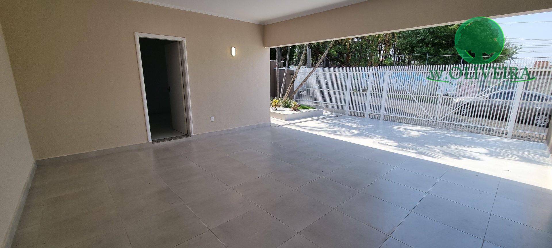 Casa à venda com 3 quartos, 165m² - Foto 1