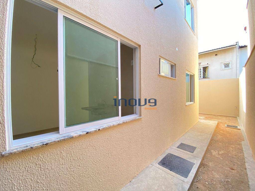 Casa à venda com 4 quartos, 131m² - Foto 22