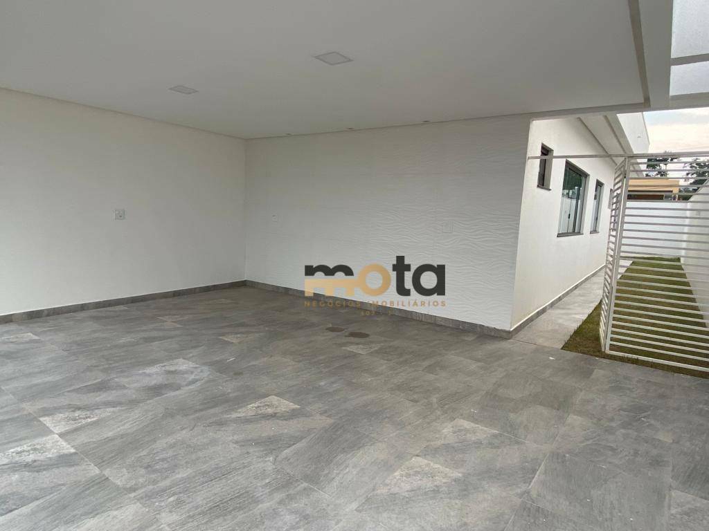 Casa à venda com 3 quartos, 143m² - Foto 3