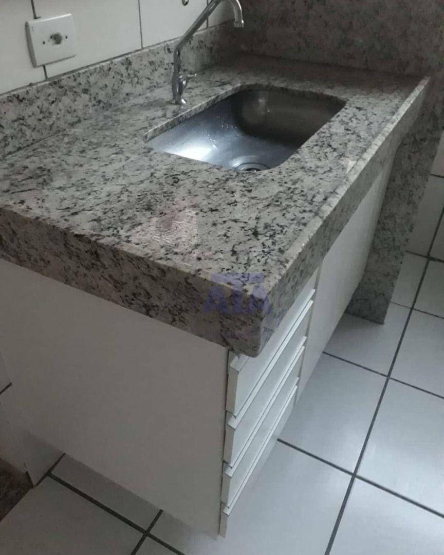 Apartamento à venda com 2 quartos, 65m² - Foto 8