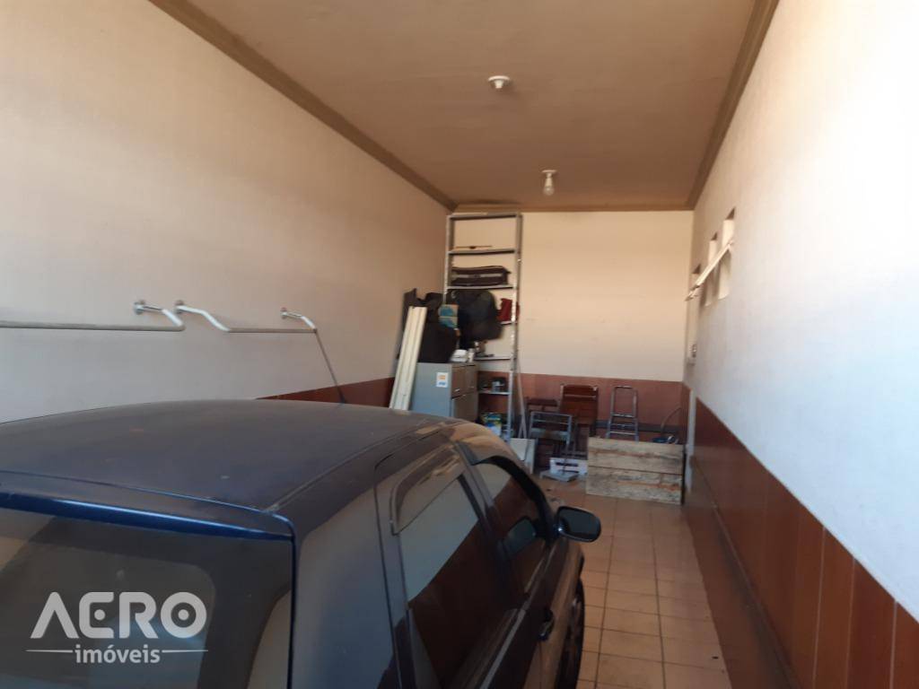 Casa à venda com 3 quartos, 297m² - Foto 19