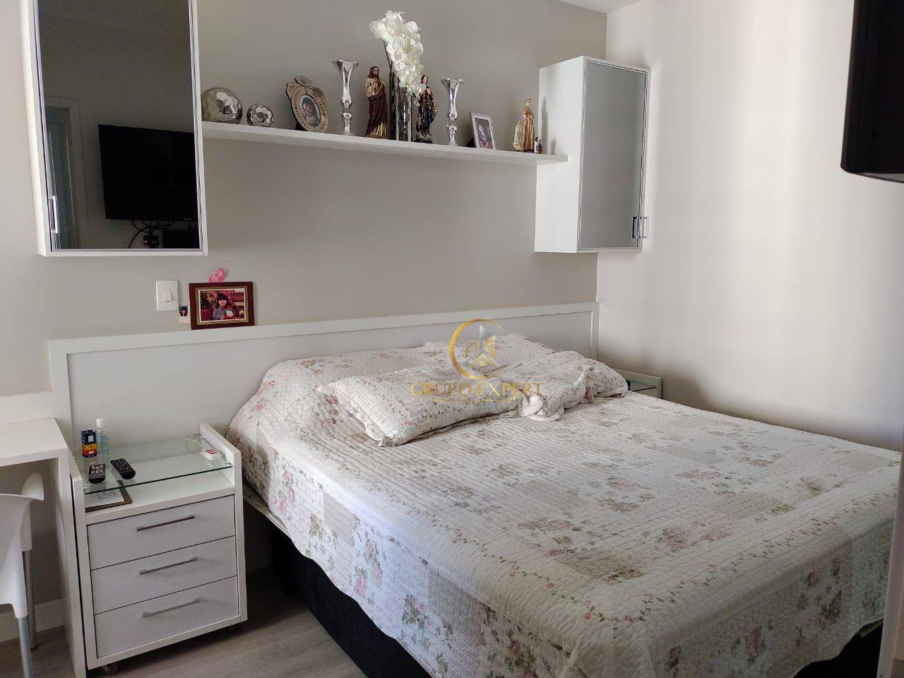 Apartamento à venda com 2 quartos, 66m² - Foto 11