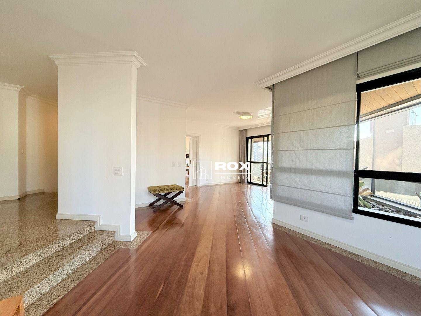 Apartamento para alugar com 4 quartos, 428m² - Foto 4