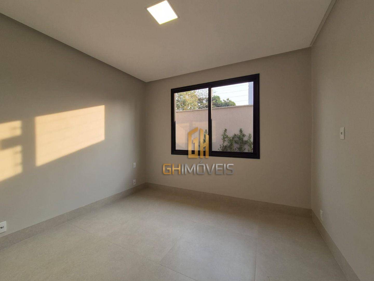 Casa à venda com 3 quartos, 207m² - Foto 11