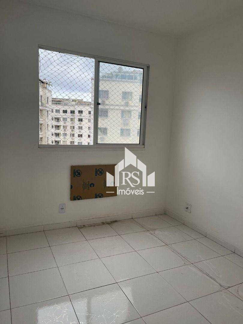 Apartamento à venda com 2 quartos, 60m² - Foto 9