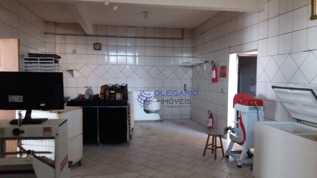 Sobrado à venda com 4 quartos, 460m² - Foto 35