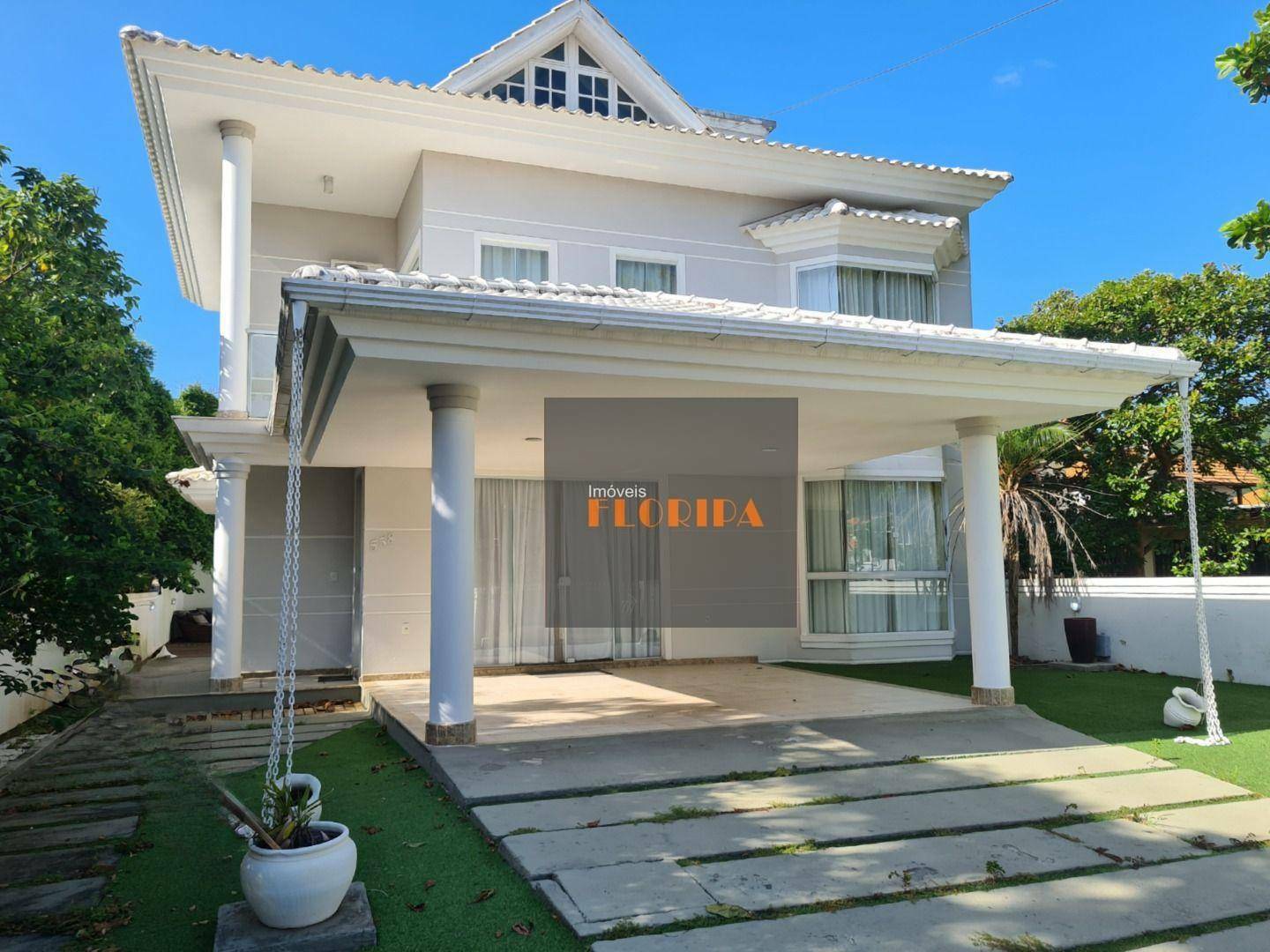 Casa à venda com 4 quartos, 217m² - Foto 2