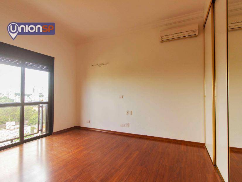 Apartamento à venda com 3 quartos, 283m² - Foto 3