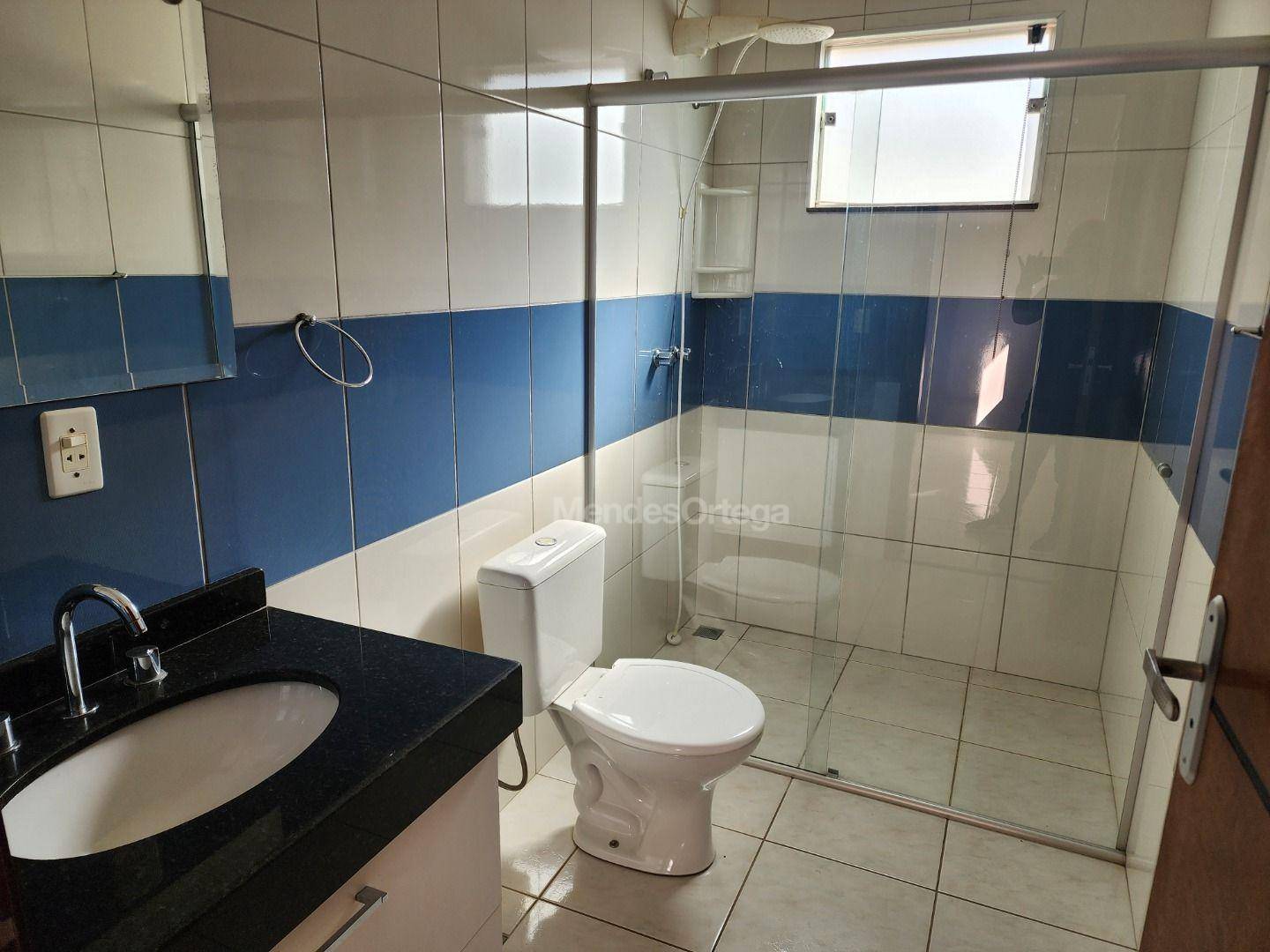 Casa de Condomínio para alugar com 3 quartos, 250m² - Foto 25