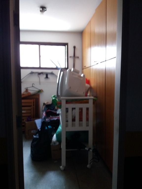 Apartamento à venda com 4 quartos, 193m² - Foto 25