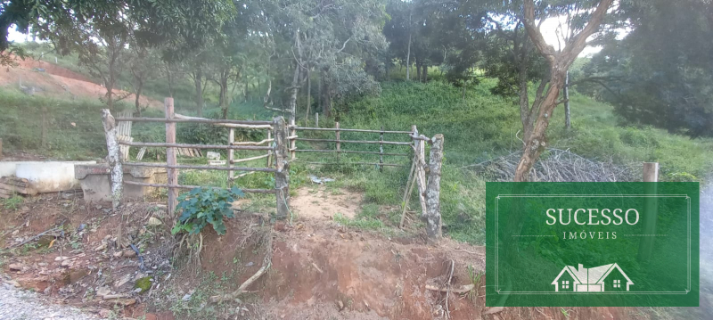 Sítio à venda com 2 quartos, 90m² - Foto 16
