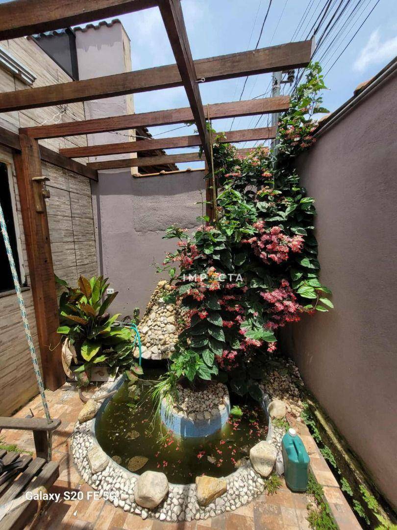 Casa à venda com 3 quartos, 140m² - Foto 2