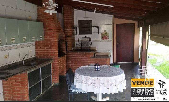 Chácara à venda com 3 quartos, 225m² - Foto 9