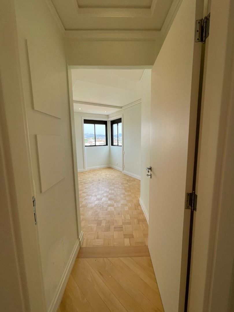 Apartamento à venda com 3 quartos, 115m² - Foto 3