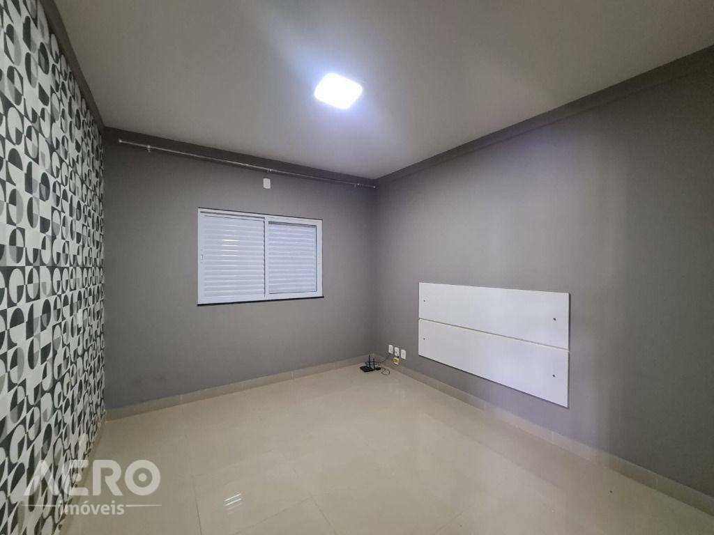 Casa de Condomínio à venda e aluguel com 3 quartos, 210m² - Foto 20
