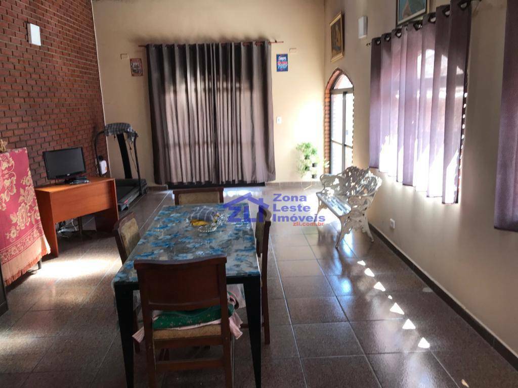 Sobrado à venda com 3 quartos, 240m² - Foto 24