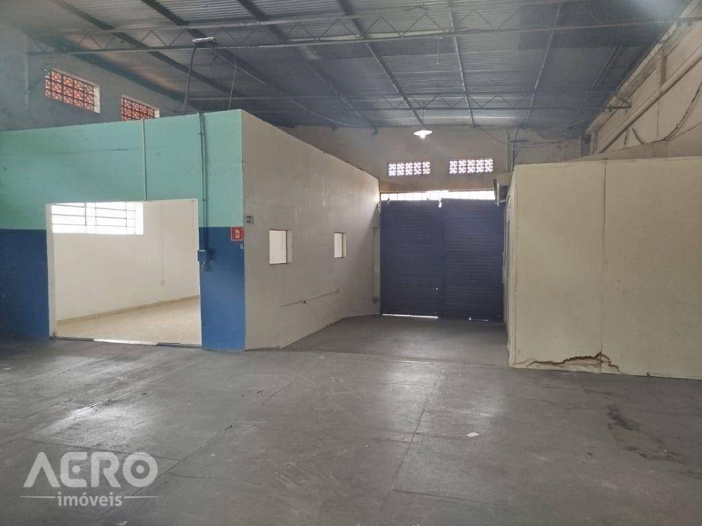 Depósito-Galpão-Armazém para alugar, 213m² - Foto 2