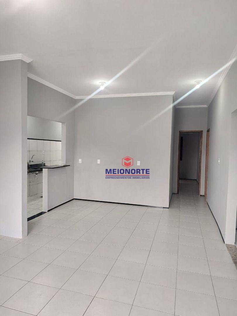 Casa de Condomínio à venda com 3 quartos, 250m² - Foto 2