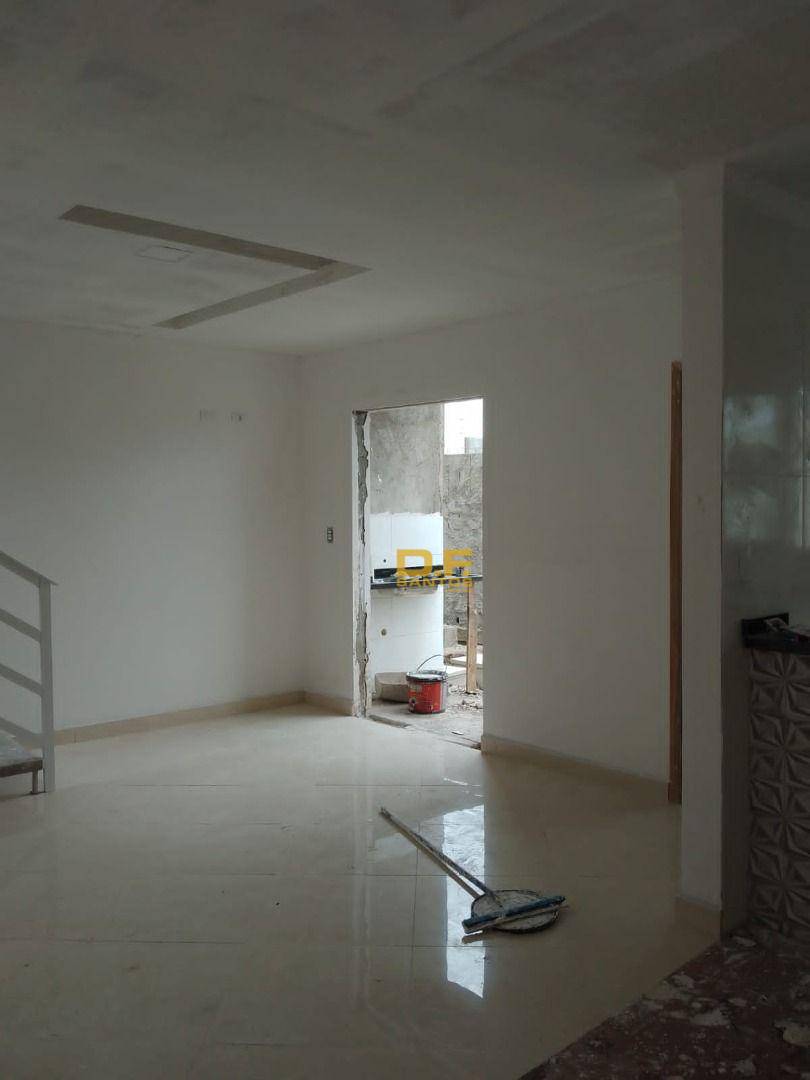 Sobrado à venda com 2 quartos, 64m² - Foto 9