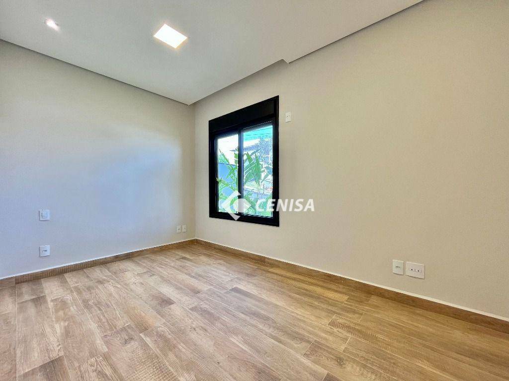 Casa de Condomínio à venda com 4 quartos, 330m² - Foto 23