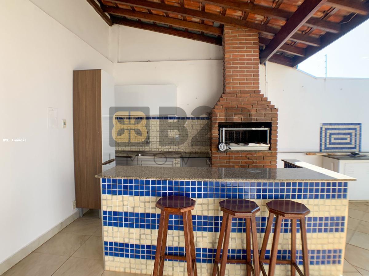 Casa à venda com 3 quartos, 300m² - Foto 6