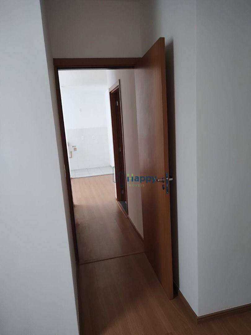 Apartamento à venda com 2 quartos, 44m² - Foto 10