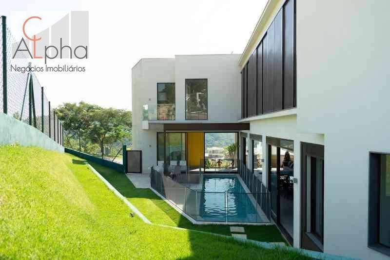 Sobrado à venda com 4 quartos, 440m² - Foto 1