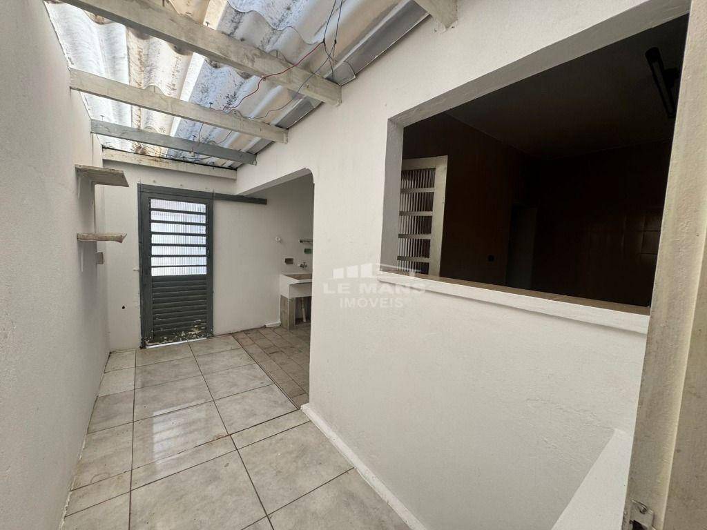 Casa à venda com 2 quartos, 85m² - Foto 8