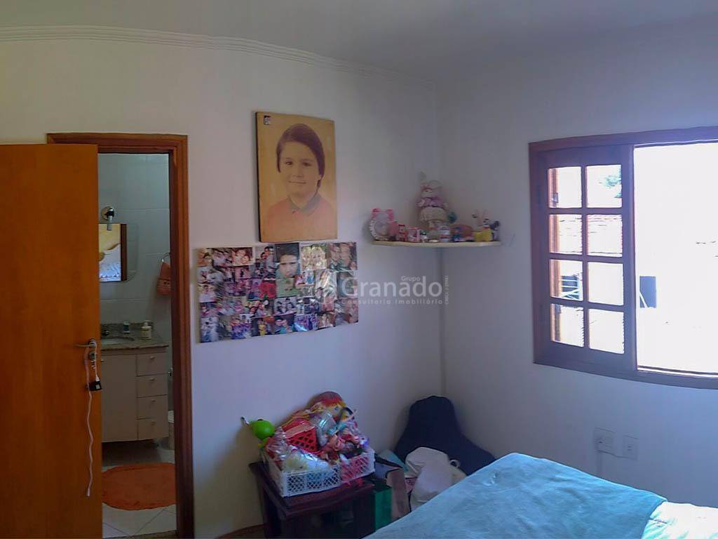 Sobrado à venda com 3 quartos, 186m² - Foto 24