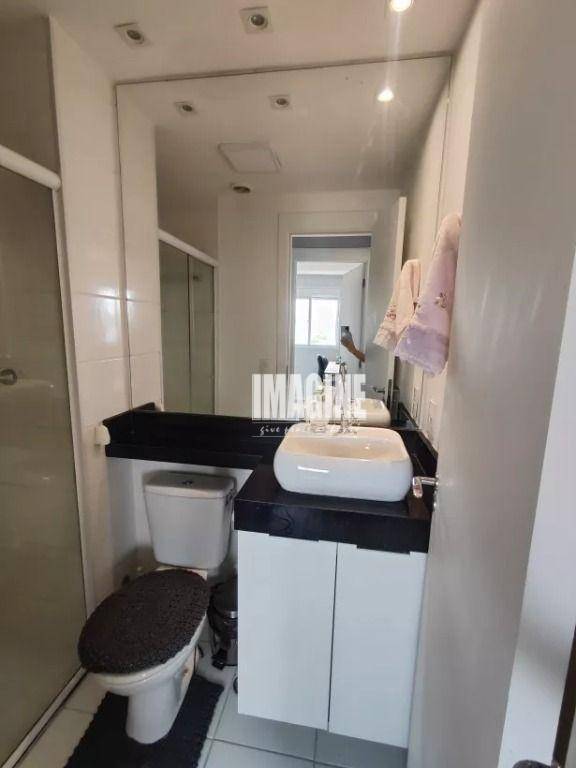 Apartamento à venda com 2 quartos, 40m² - Foto 13