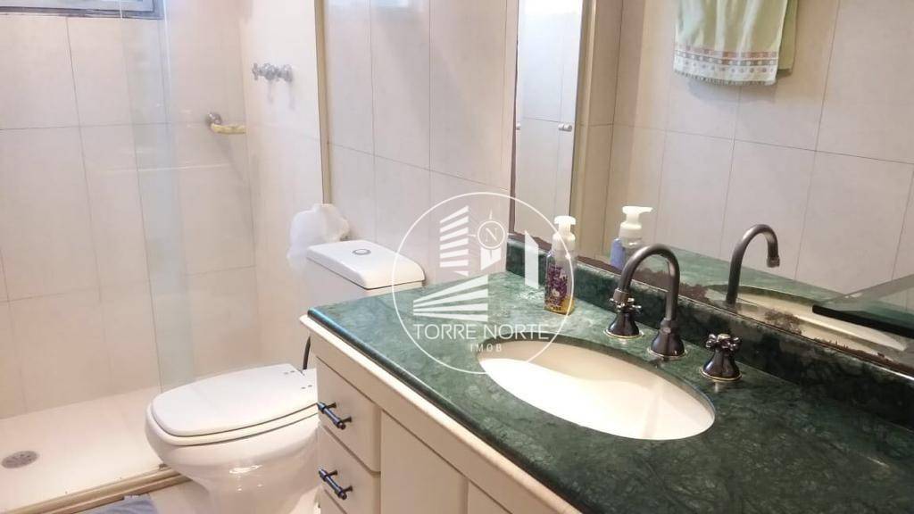 Apartamento à venda com 4 quartos, 179m² - Foto 19