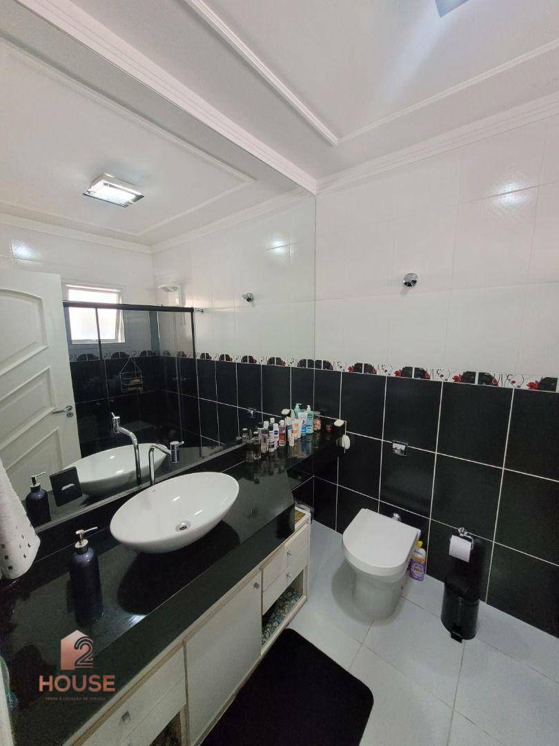 Casa de Condomínio à venda com 4 quartos, 368m² - Foto 28