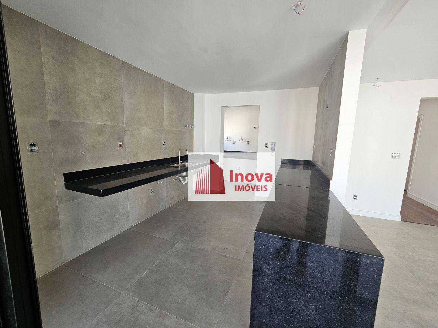 Apartamento à venda com 4 quartos, 170m² - Foto 10