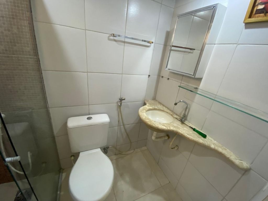 Apartamento para alugar com 2 quartos, 64m² - Foto 9