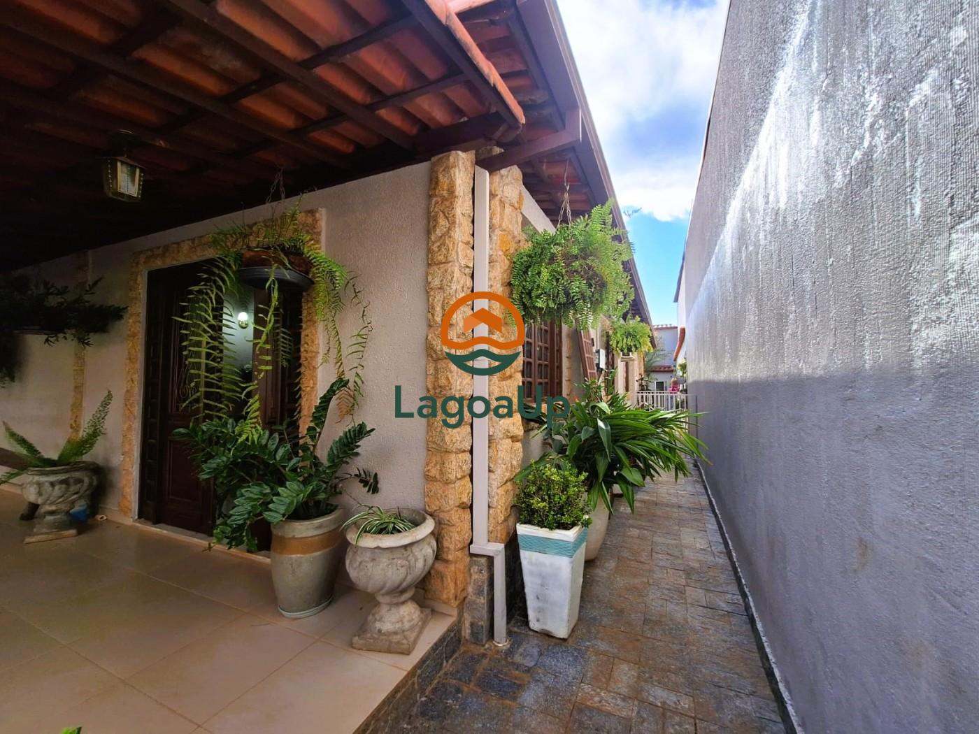 Casa à venda com 3 quartos, 238m² - Foto 3
