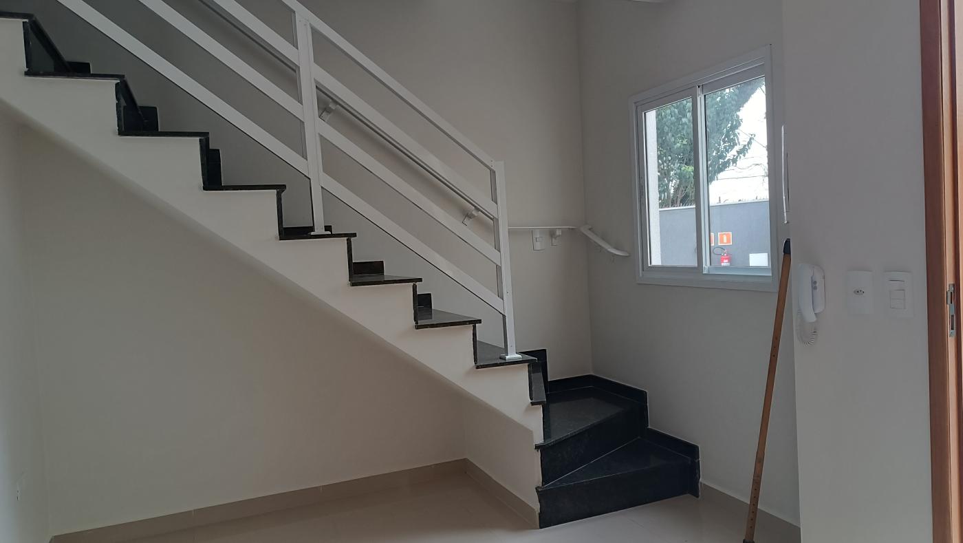 Sobrado à venda com 2 quartos, 50m² - Foto 4