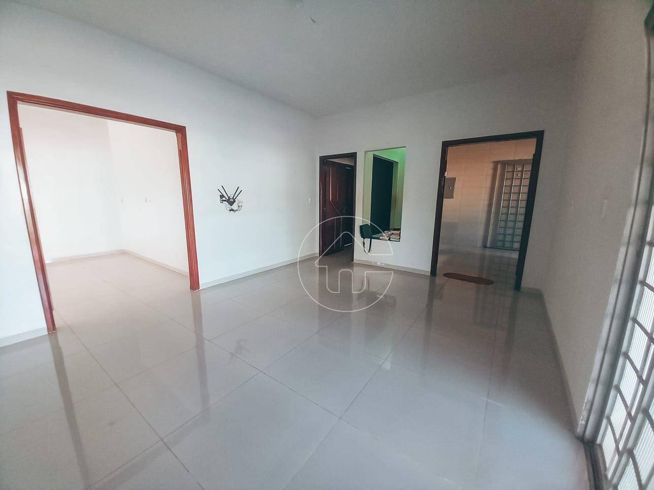 Casa à venda com 3 quartos, 300m² - Foto 39