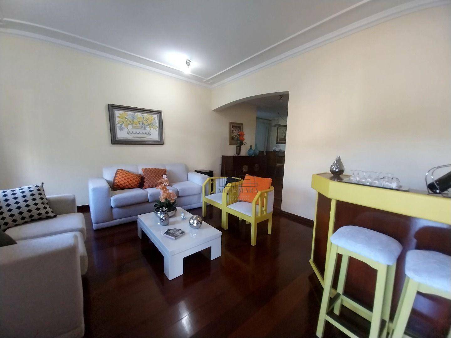 Casa à venda com 7 quartos, 383M2 - Foto 4