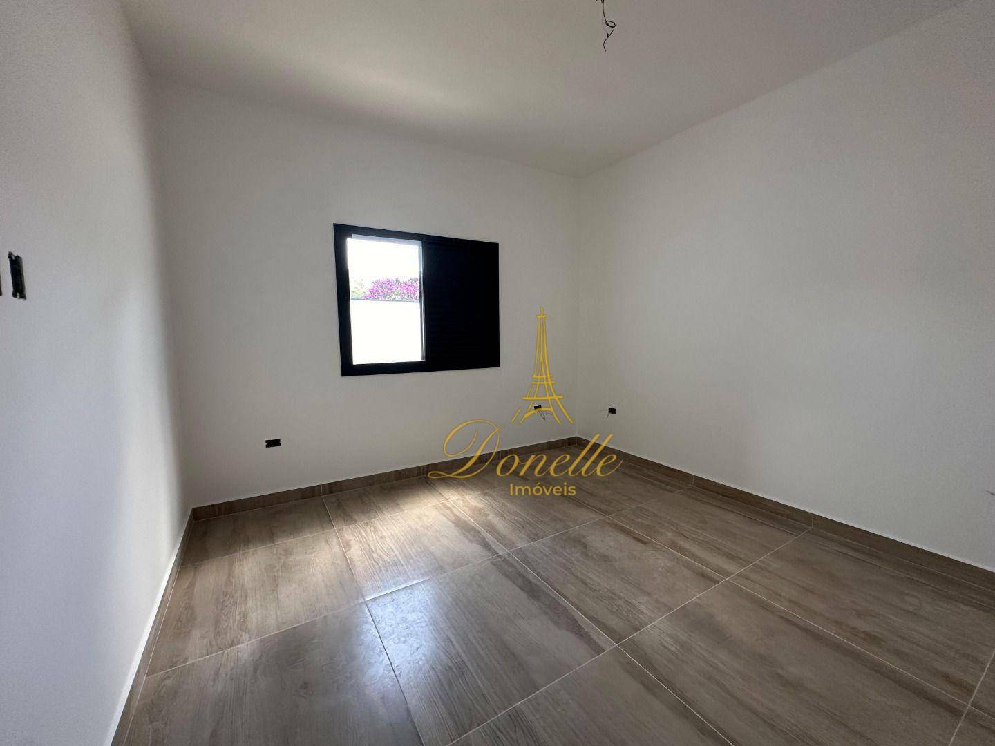 Casa à venda com 2 quartos, 70m² - Foto 15