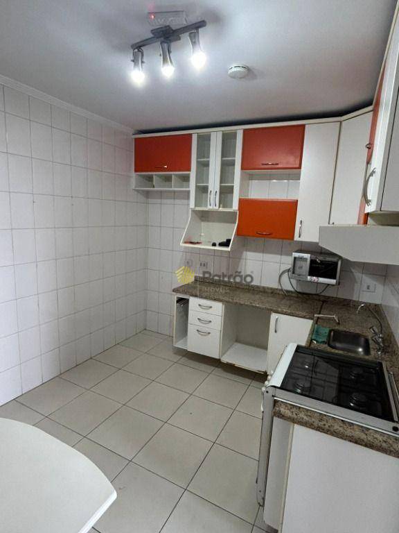 Apartamento à venda com 3 quartos, 107m² - Foto 6