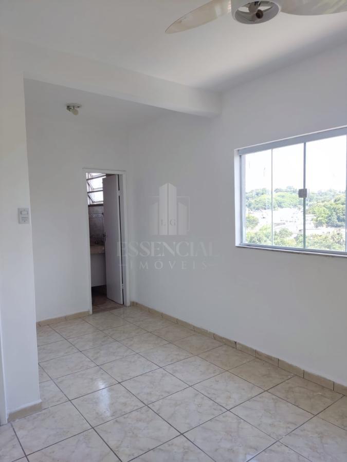 Casa para alugar com 4 quartos, 300m² - Foto 12