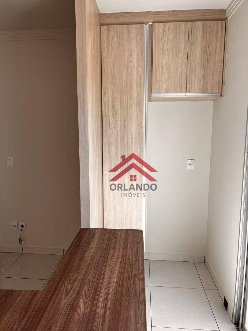 Apartamento à venda com 2 quartos, 44m² - Foto 4