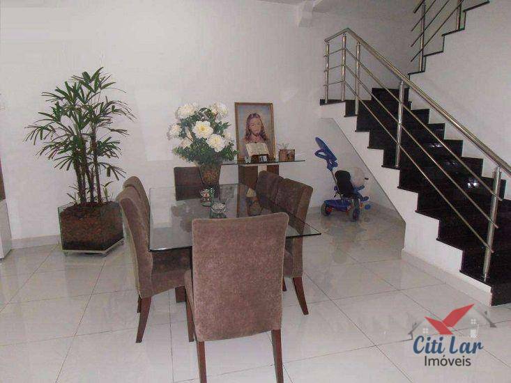 Sobrado à venda com 4 quartos, 220m² - Foto 5