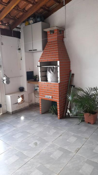 Casa à venda com 2 quartos, 80m² - Foto 11