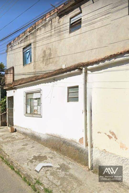Casa à venda com 2 quartos, 100m² - Foto 1